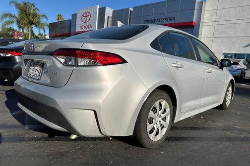 2020 Toyota Corolla LE