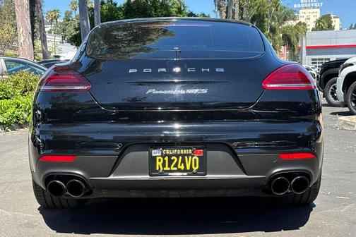 2014 Porsche Panamera GTS