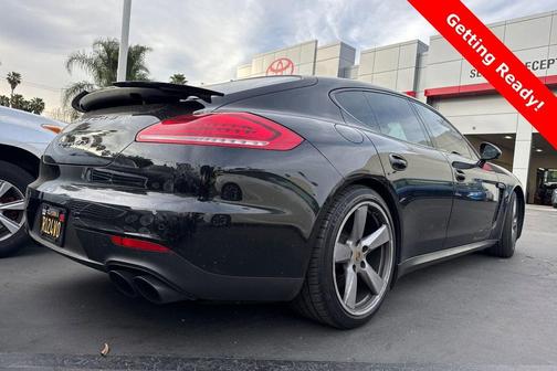2014 Porsche Panamera GTS