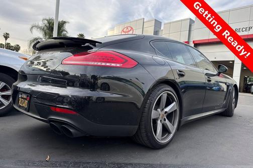 2014 Porsche Panamera GTS
