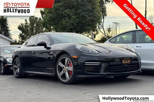 2014 Porsche Panamera GTS