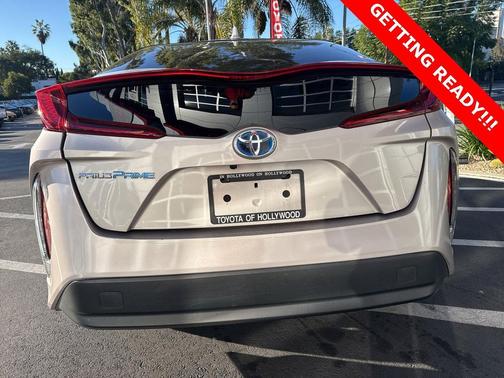 2022 Toyota Prius Prime LE