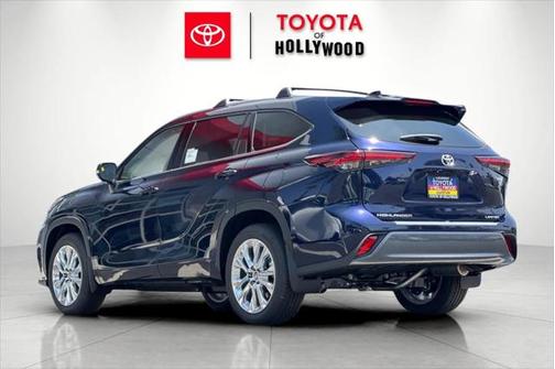 2025 Toyota Highlander Hybrid Limited