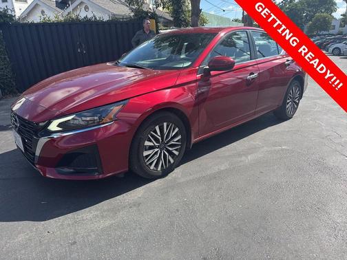 2023 Nissan Altima 2.5 SV