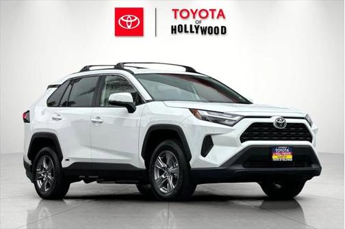 2025 Toyota RAV4 Hybrid LE