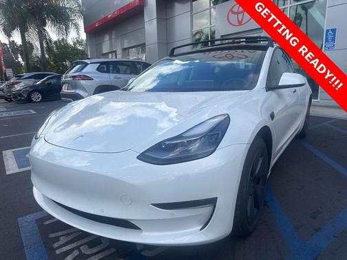 2022 Tesla Model 3 Standard Range