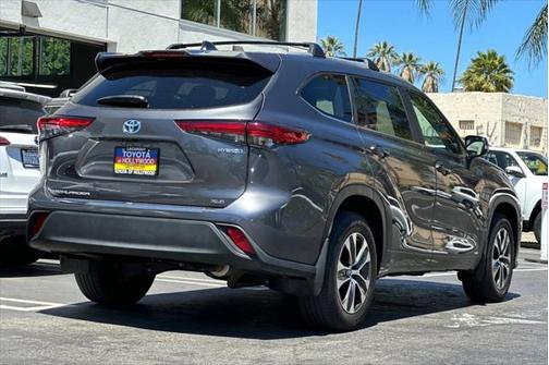 2023 Toyota Highlander Hybrid XLE