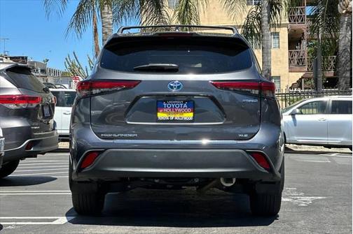 2023 Toyota Highlander Hybrid XLE