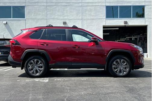 2024 Toyota RAV4 Hybrid XLE Premium