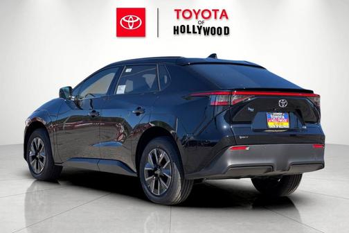 2026 Toyota bZ XLE Plus