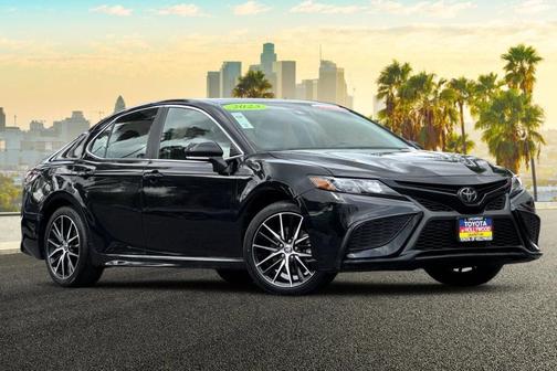 2023 Toyota Camry SE