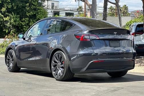 2024 Tesla Model Y Performance Dual Motor All-Wheel Drive