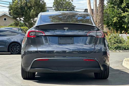 2024 Tesla Model Y Performance Dual Motor All-Wheel Drive