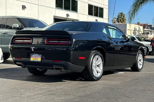2023 Dodge Challenger SXT