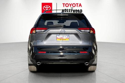 2025 Toyota RAV4 Hybrid SE