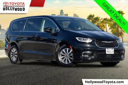 Diamond Black Crystal Pearlcoat 2024 Chrysler Pacifica Hybrid Select