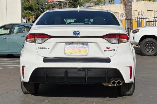 2024 Toyota Corolla Hybrid SE