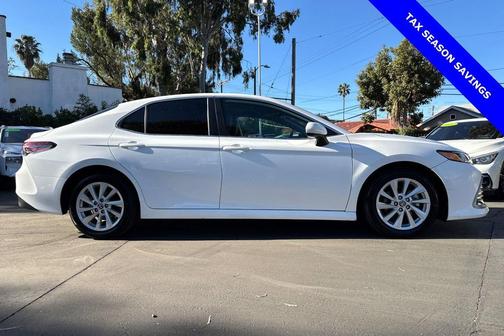 2024 Toyota Camry LE