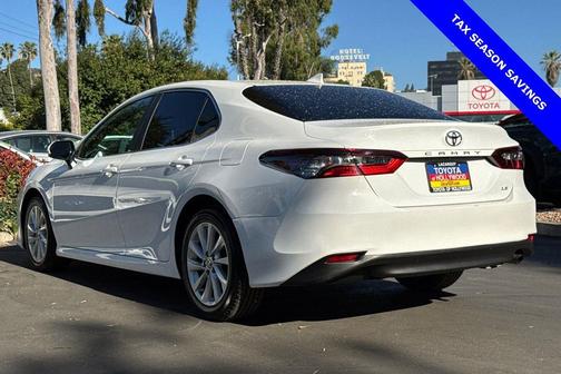 2024 Toyota Camry LE