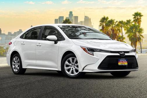 Ice 2023 Toyota Corolla LE