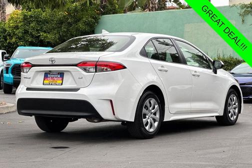 Ice 2023 Toyota Corolla LE