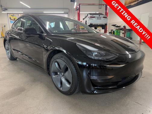 2021 Tesla Model 3 Standard Range Plus