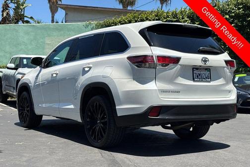 Blizzard Pearl 2015 Toyota Highlander LE