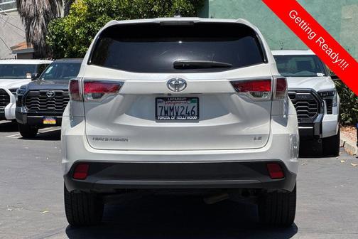 Blizzard Pearl 2015 Toyota Highlander LE