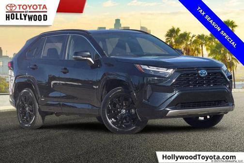 2022 Toyota RAV4 Hybrid SE