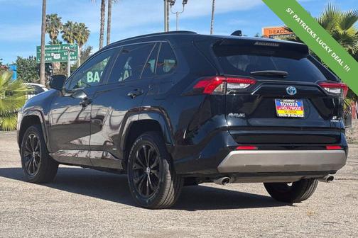 2022 Toyota RAV4 Hybrid SE