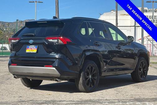 2022 Toyota RAV4 Hybrid SE