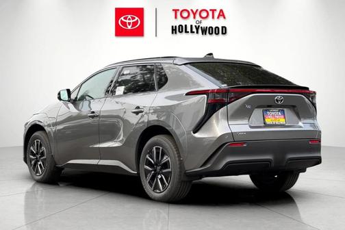 2026 Toyota bZ XLE Plus