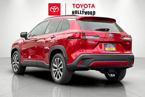 2025 Toyota Corolla Cross XLE