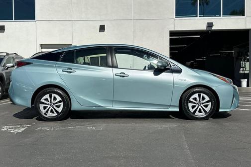 2016 Toyota Prius Four