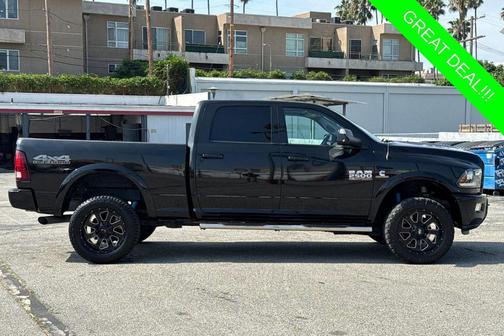 Brilliant Black Crystal Pearlcoat 2018 RAM 2500 Laramie Crew Cab 4x4 6'4' Box