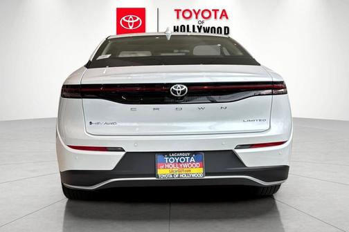 Oxygen White 2026 Toyota Crown Limited