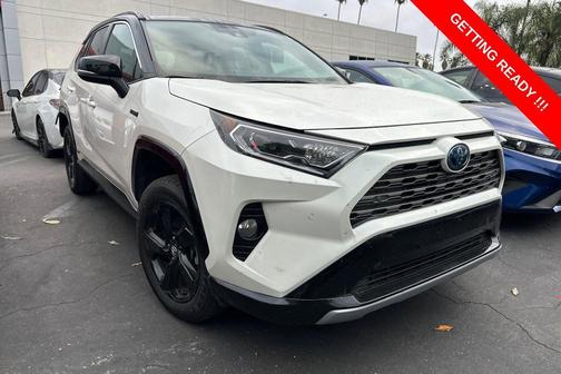 2021 Toyota RAV4 Hybrid SE
