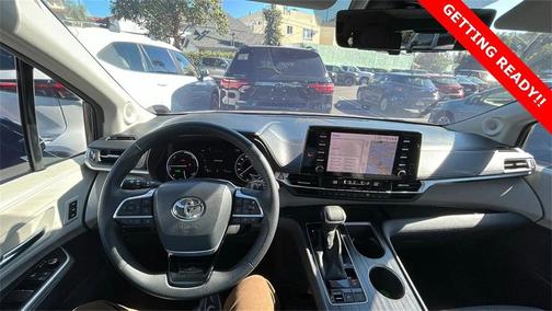 2023 Toyota Sienna Limited