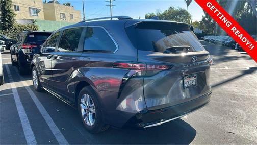 2023 Toyota Sienna Limited