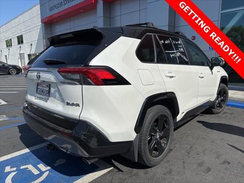 2019 Toyota RAV4 Hybrid SE