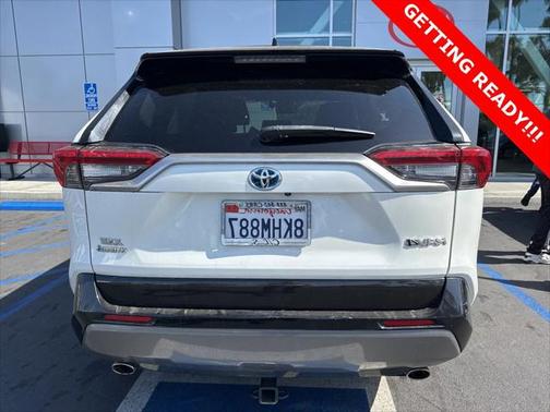 2019 Toyota RAV4 Hybrid SE