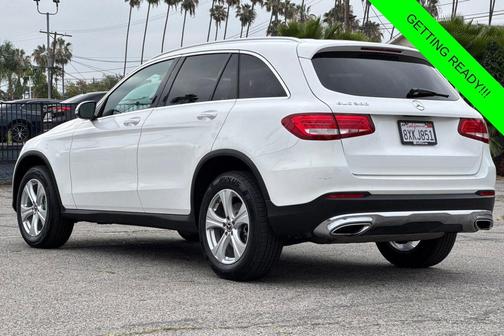 Polar White 2018 Mercedes-Benz GLC 300 Base