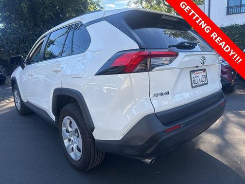 2019 Toyota RAV4 LE