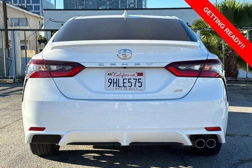 Ice Cap 2023 Toyota Camry SE