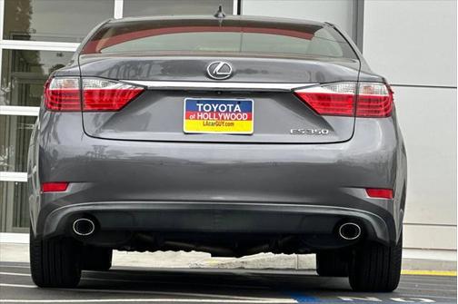 2015 Lexus ES 350 Crafted Line