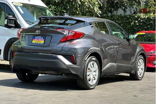 2020 Toyota C-HR LE
