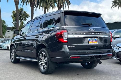 Dark Matter 2023 Ford Expedition Limited