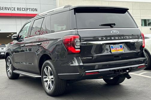 Dark Matter 2023 Ford Expedition Limited