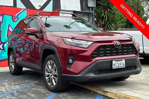 2023 Toyota RAV4 XLE Premium