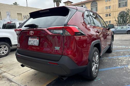 2023 Toyota RAV4 XLE Premium